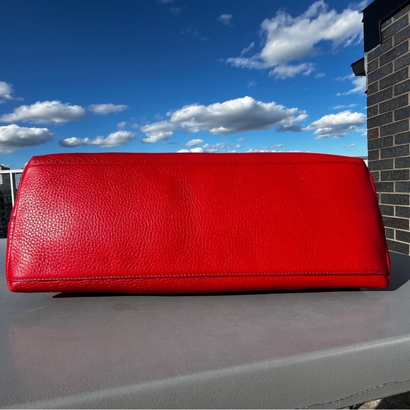 SOLD Authentic Gucci Soho interlocking leather bag - Picture 13 of 15